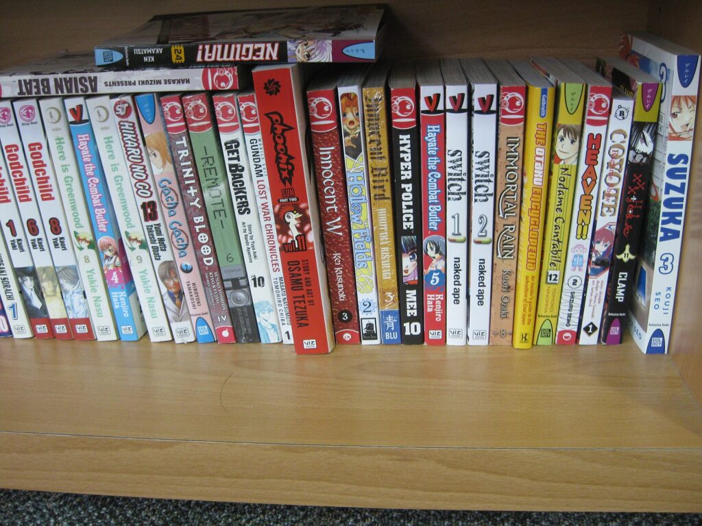 Mangá — volumes em estante